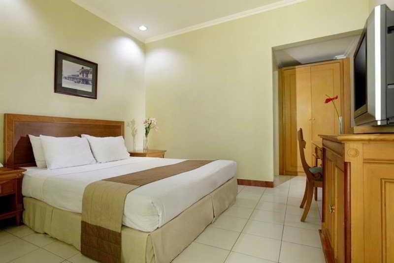 Hotel Santika Semarang Esterno foto